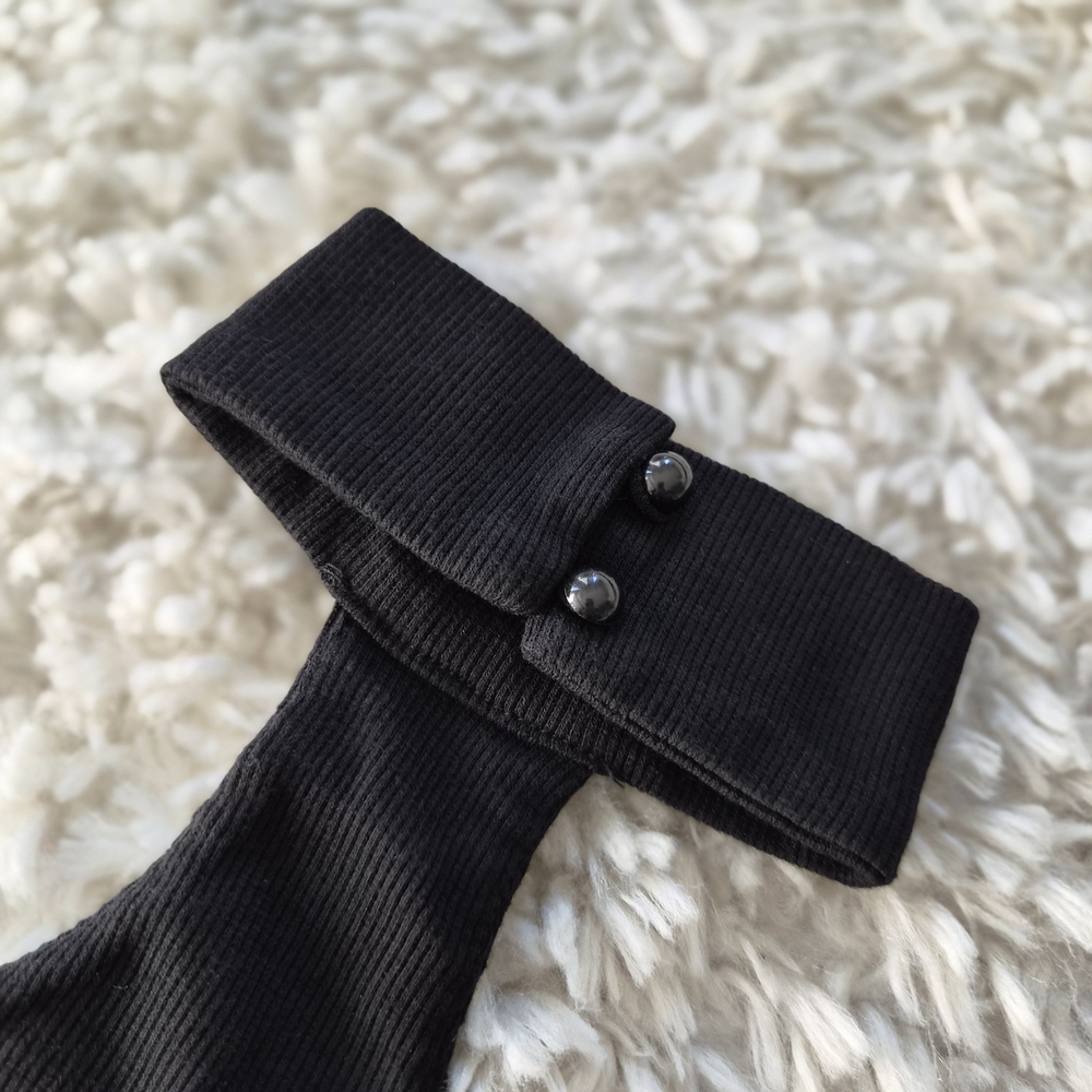 ☆5/$15☆Black Ribbed Halter Neck Crop Top with Collar | Size XS - Picture 9 of 13